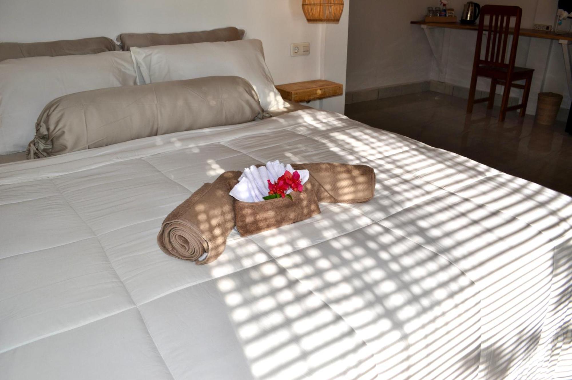 סלונג בלנאק Ripbowl Guest House מראה חיצוני תמונה