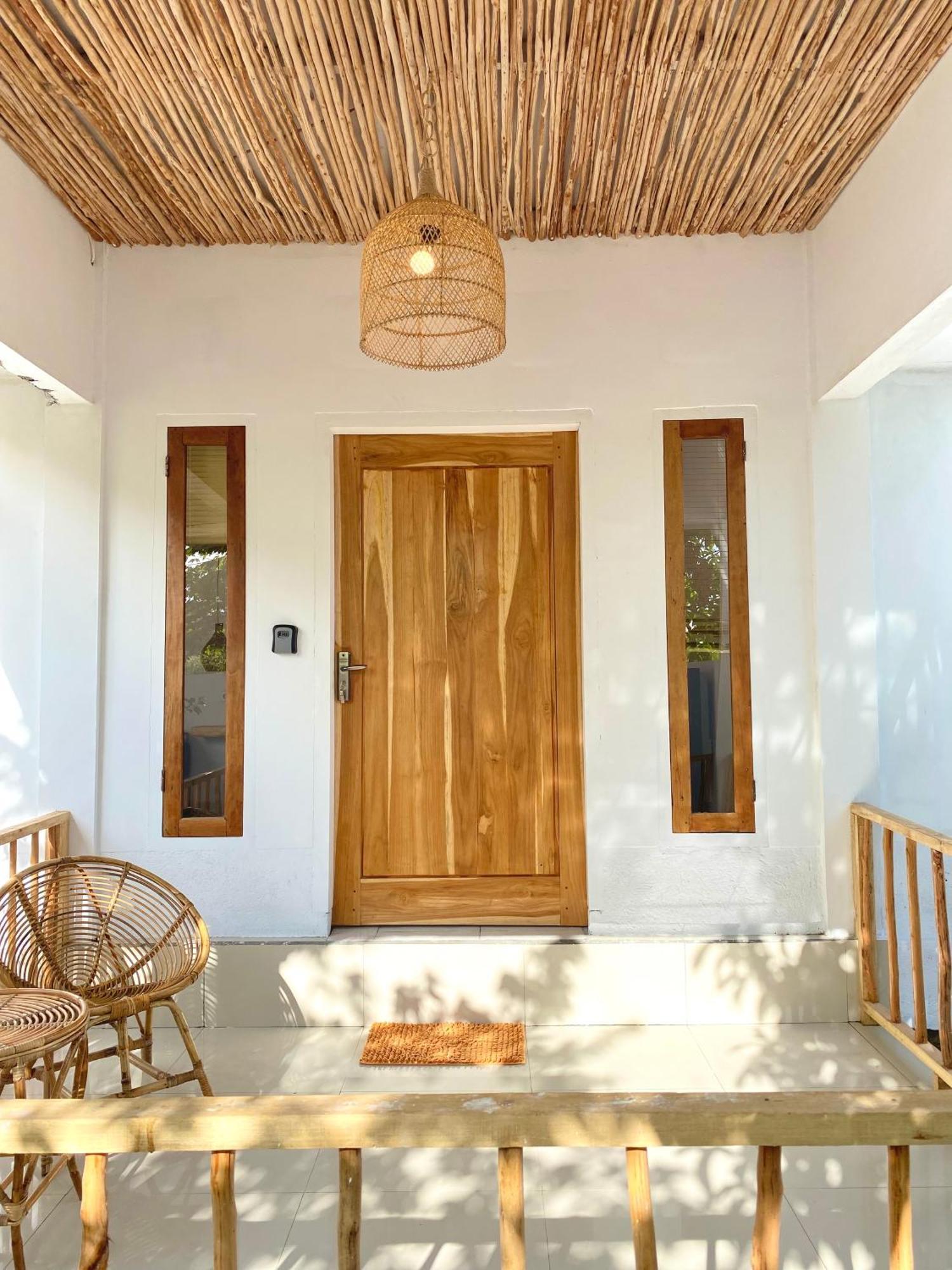 סלונג בלנאק Ripbowl Guest House מראה חיצוני תמונה