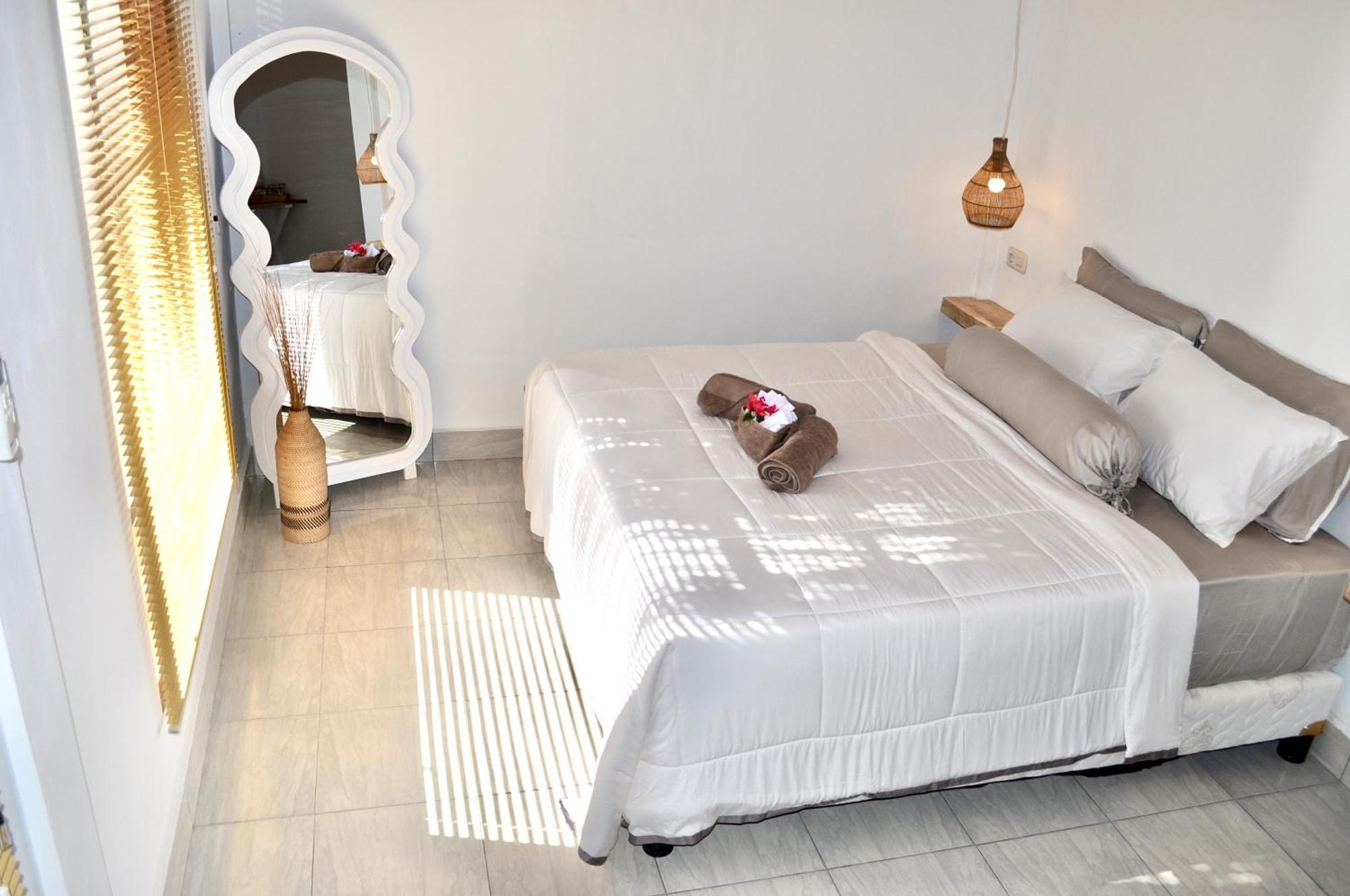 סלונג בלנאק Ripbowl Guest House מראה חיצוני תמונה