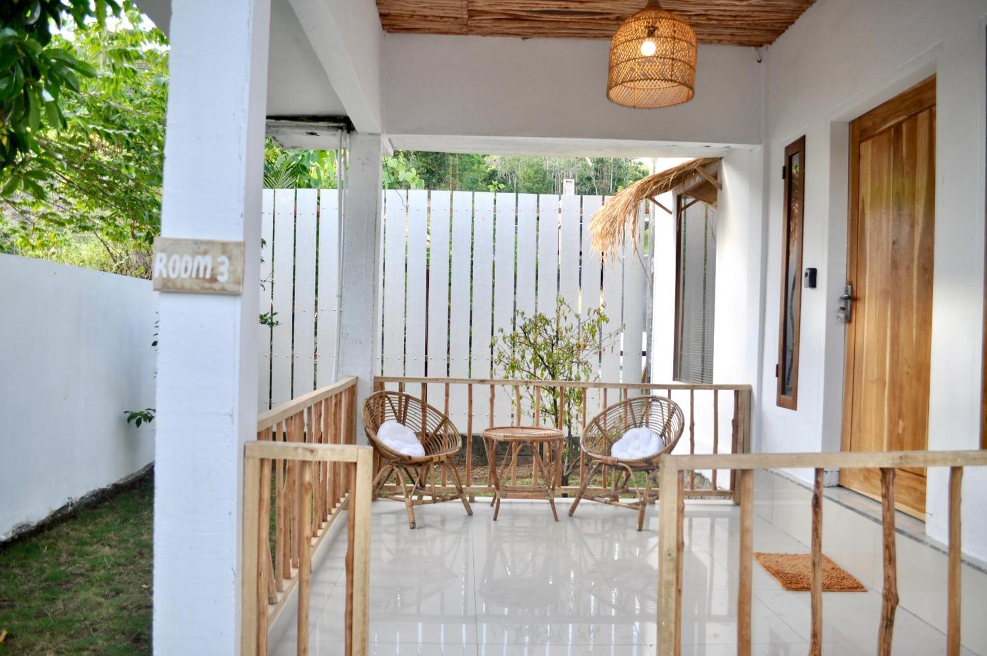 סלונג בלנאק Ripbowl Guest House מראה חיצוני תמונה
